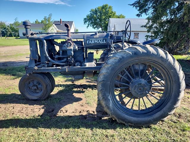 Image of Farmall F-20 equipment image 4