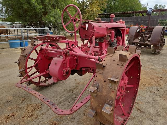 Image of Farmall F-20 equipment image 4