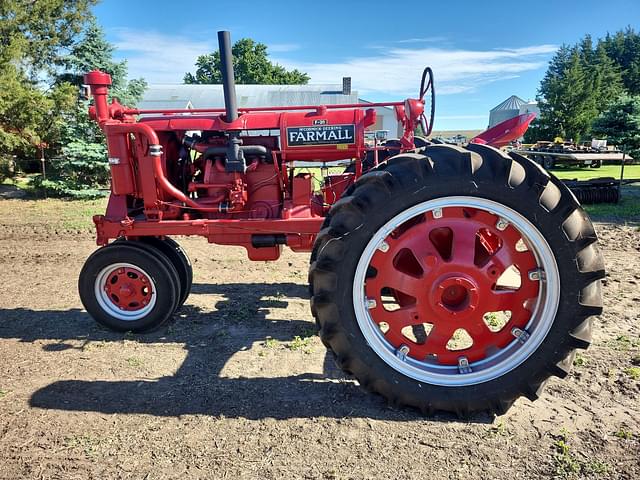 Image of Farmall F-20 equipment image 4