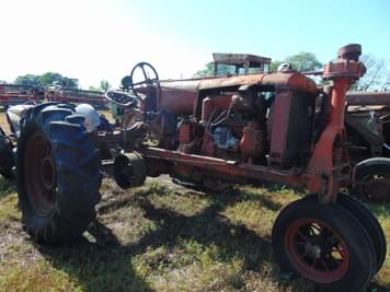 Main image Farmall F-20