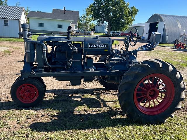 Image of Farmall F-30 equipment image 3