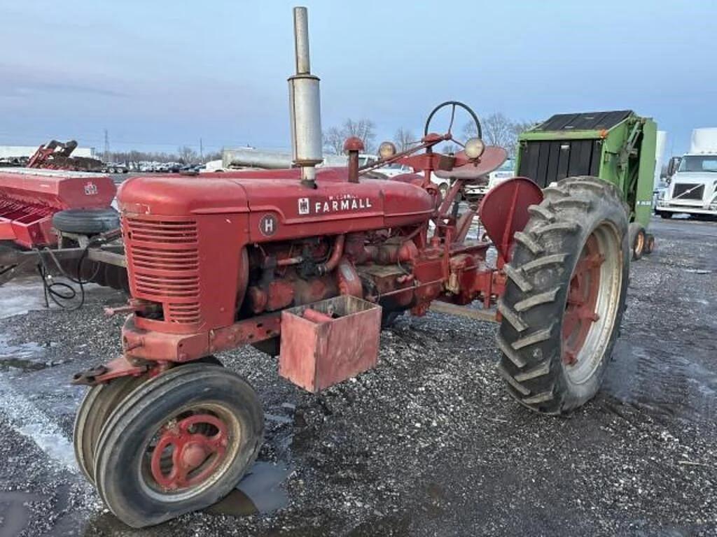 Image of Farmall H Primary image