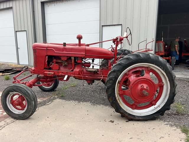 Image of Farmall H equipment image 4