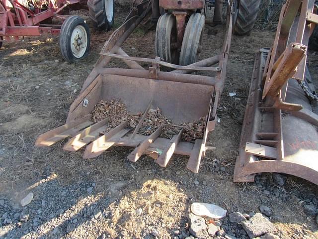 Image of Farmall H equipment image 3