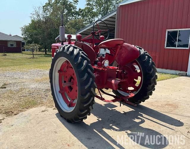 Image of Farmall H equipment image 2