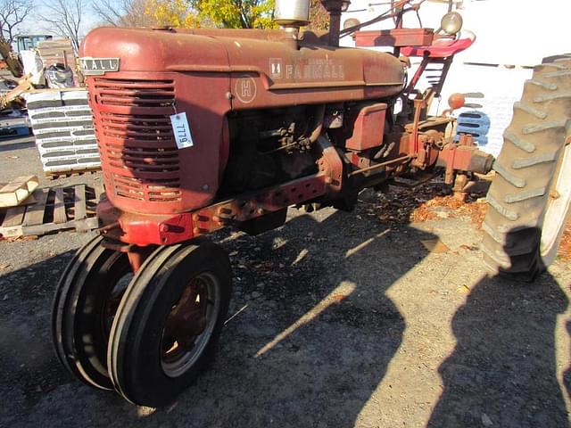 Image of Farmall H equipment image 1