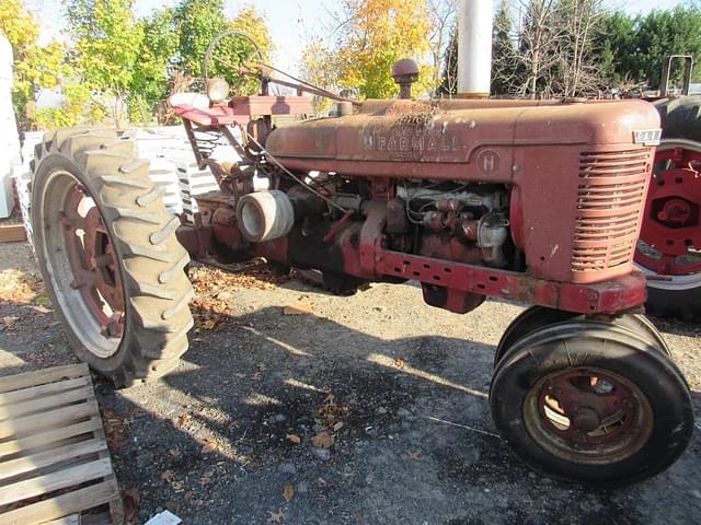 Image of Farmall H equipment image 2