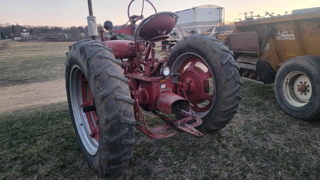 Image of Farmall H equipment image 4