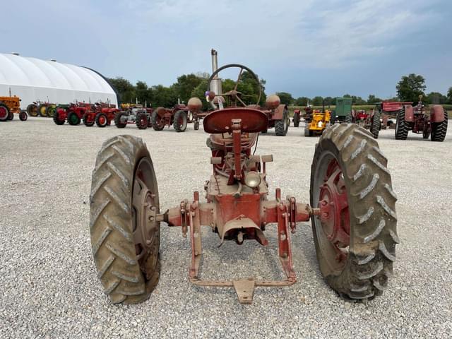 Image of Farmall H equipment image 3