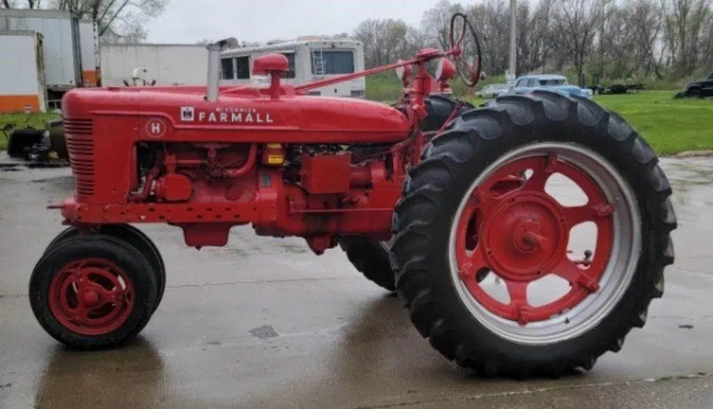 Main image Farmall H