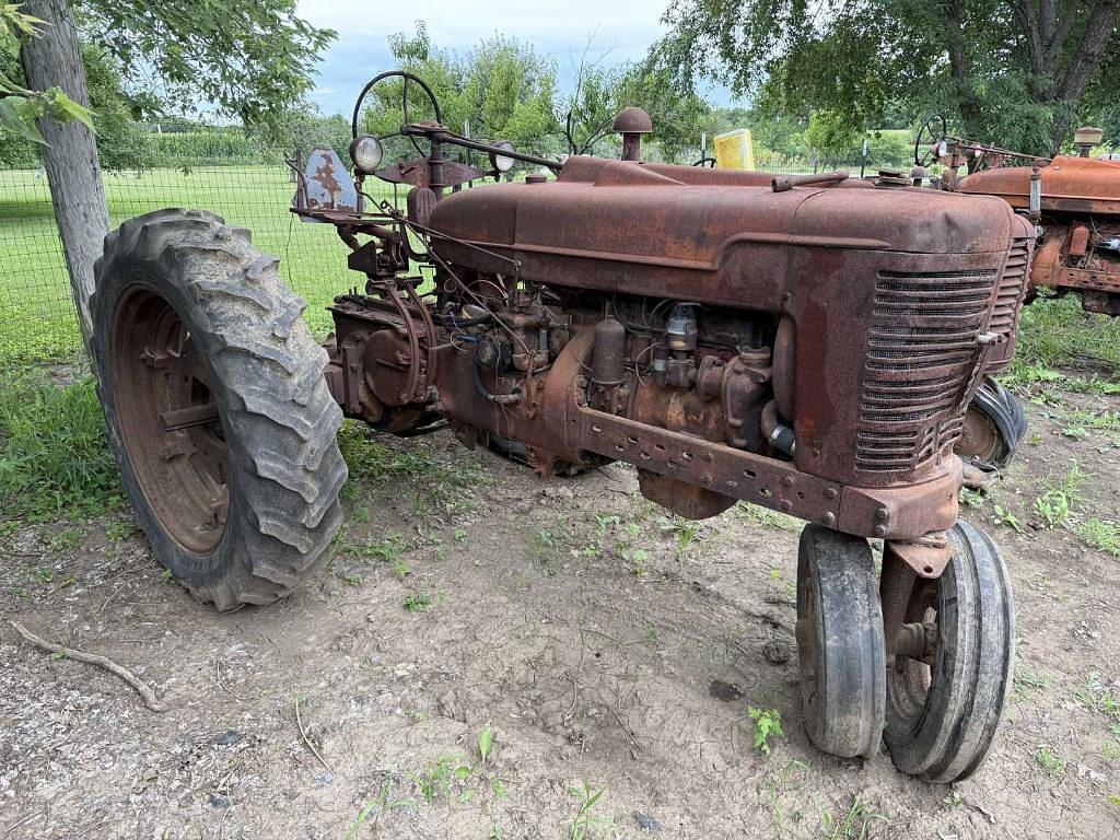 Image of Farmall H Image 0