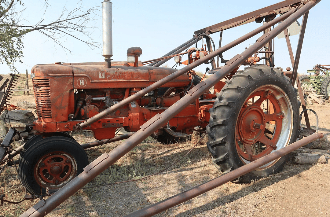 Image of Farmall H Primary Image