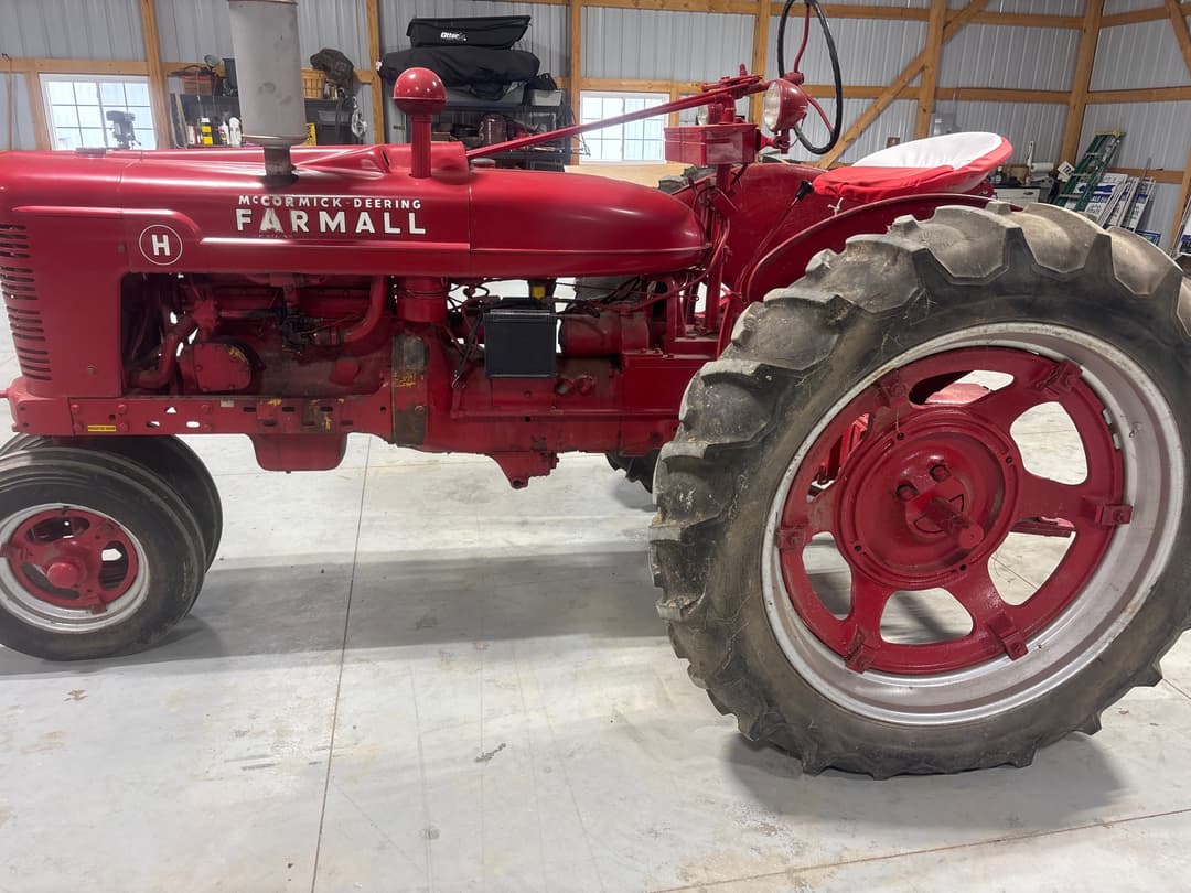 Image of Farmall H Primary image