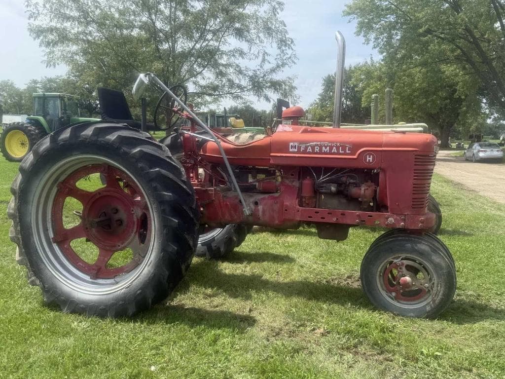 Image of Farmall H Primary image