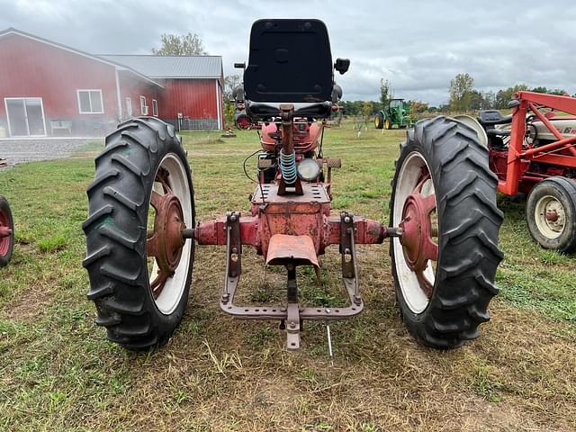 Image of Farmall H equipment image 4