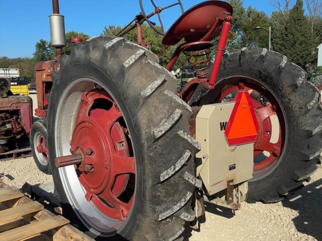 Image of Farmall H equipment image 3