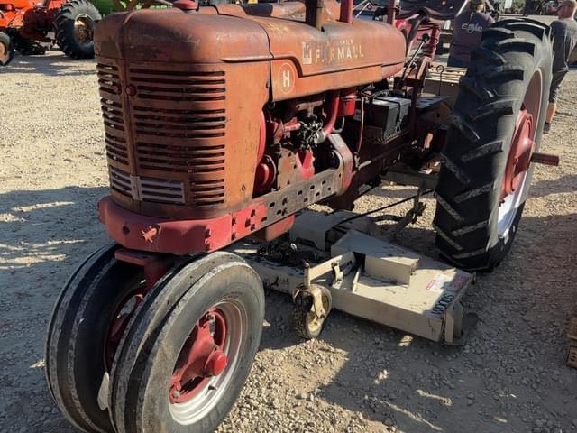 Image of Farmall H equipment image 1