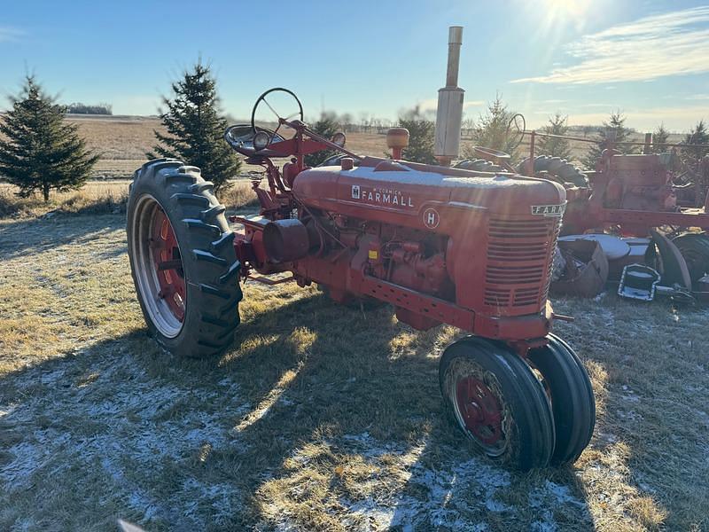 Image of Farmall H Image 1