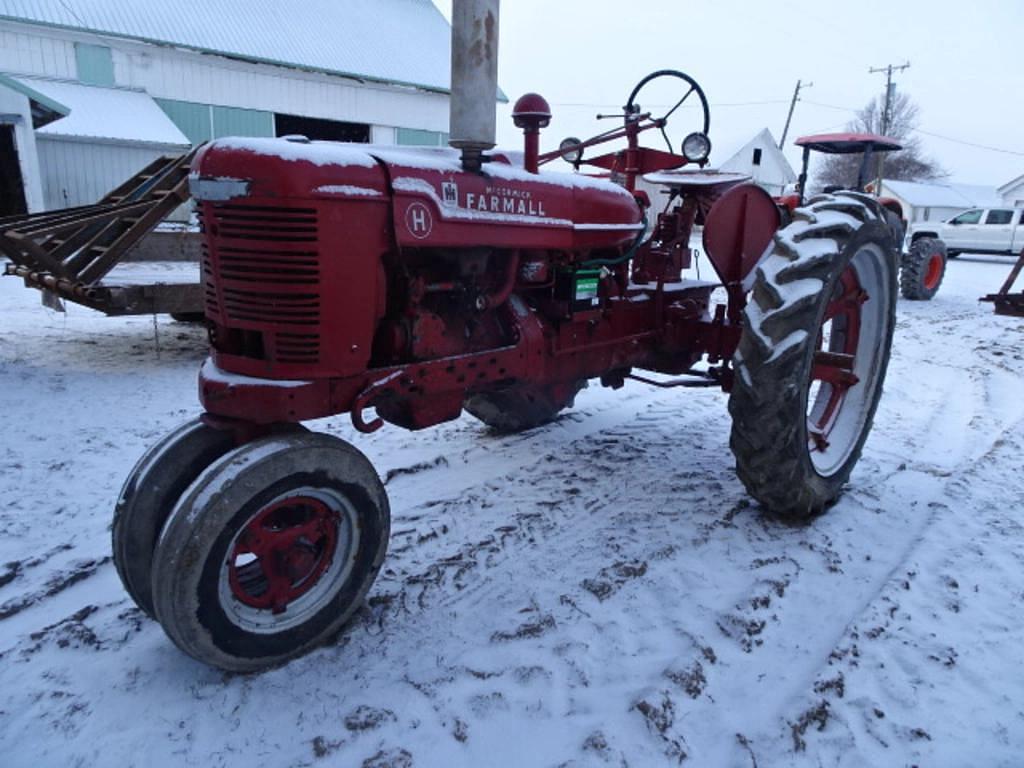 Image of Farmall H Image 0