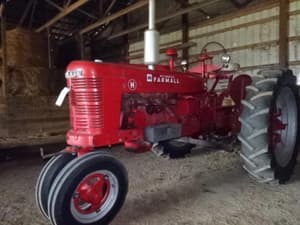 Farmall H Image