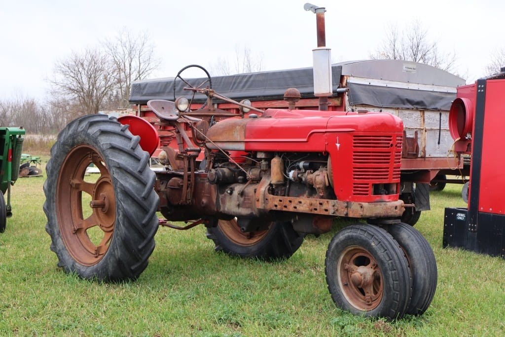 Farmall H Equipment Image0