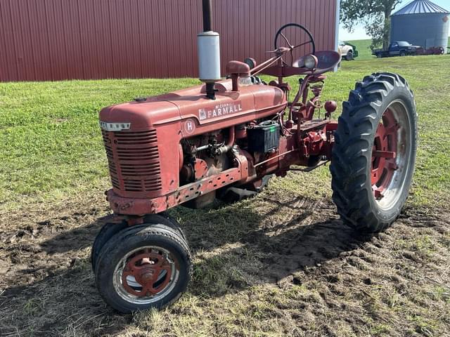 Image of Farmall H equipment image 3