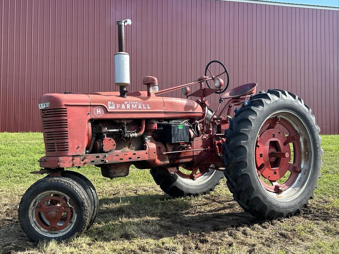 Image of Farmall H Primary image