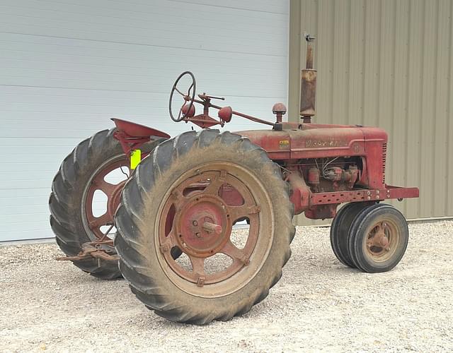 Image of Farmall H equipment image 4