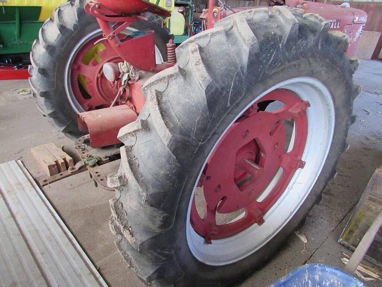 Main image Farmall H 4