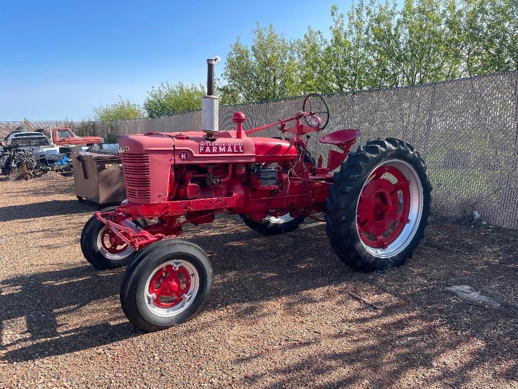 Main image Farmall H