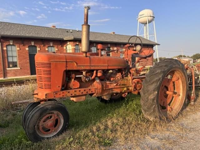 Image of Farmall H equipment image 4