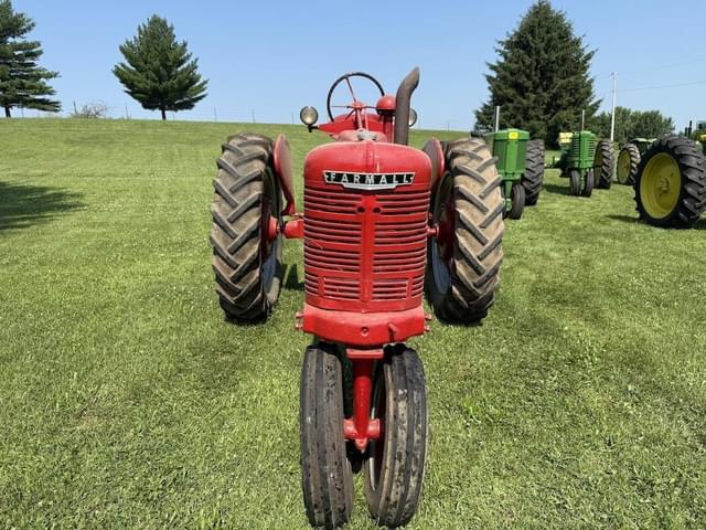 Image of Farmall H equipment image 1