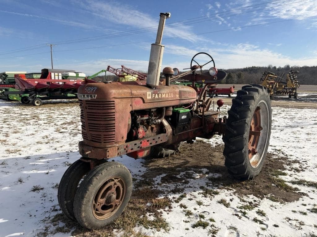 Image of Farmall H Primary image