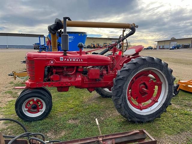 Image of Farmall H equipment image 4