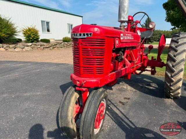 Image of Farmall H equipment image 1