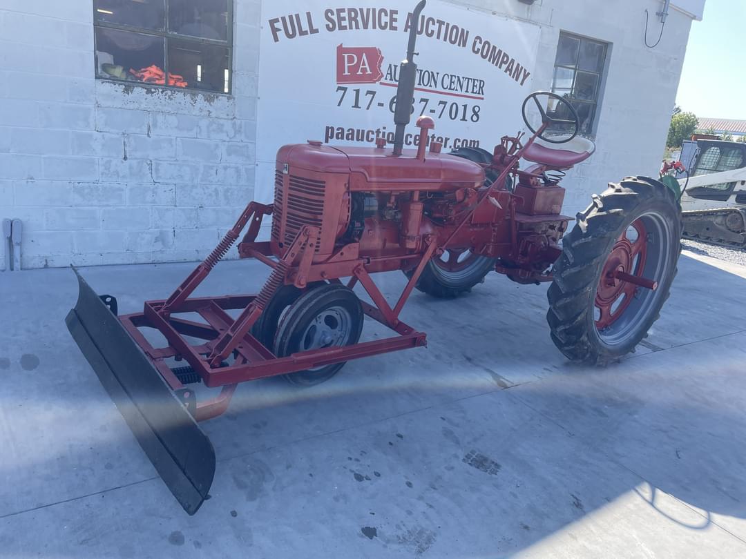 Image of Farmall H Primary image