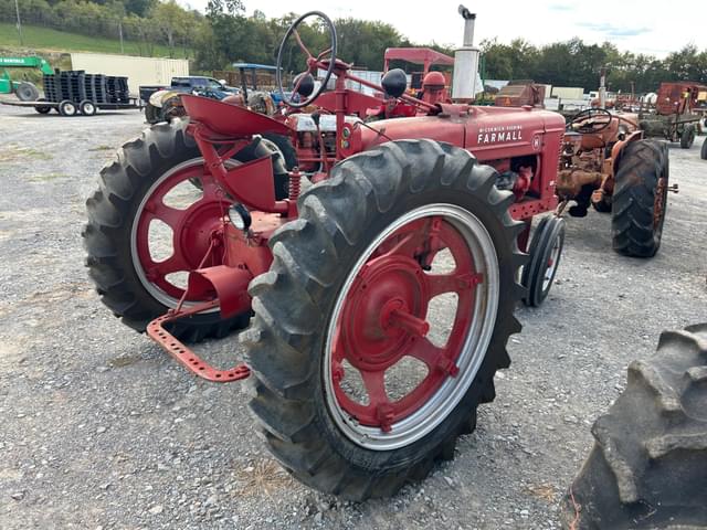 Image of Farmall H equipment image 3