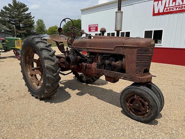 Image of Farmall H equipment image 2