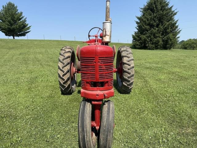 Image of Farmall H equipment image 1