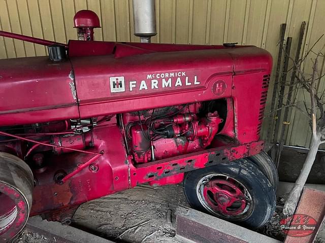 Image of Farmall H equipment image 4