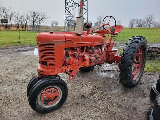 Image of Farmall H equipment image 2