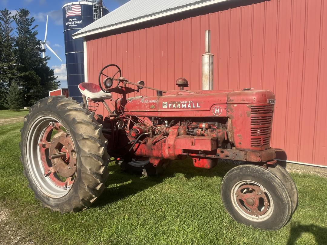 Image of Farmall H Primary image