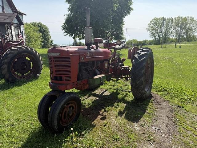 Image of Farmall H equipment image 4