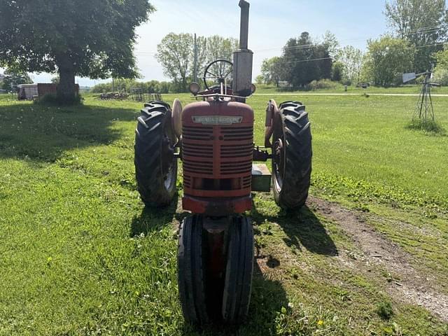 Image of Farmall H equipment image 3