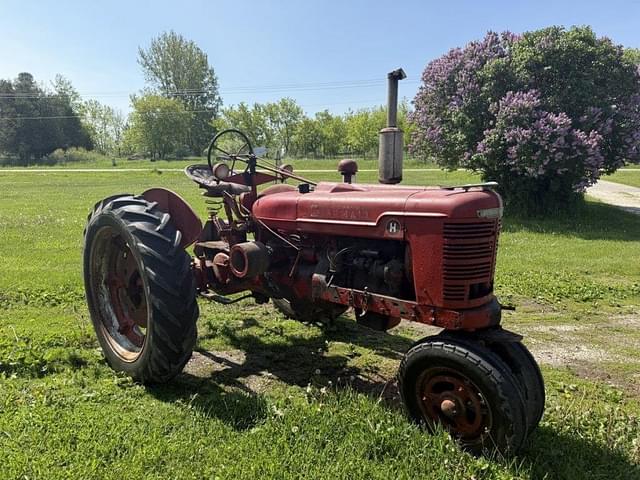 Image of Farmall H equipment image 1