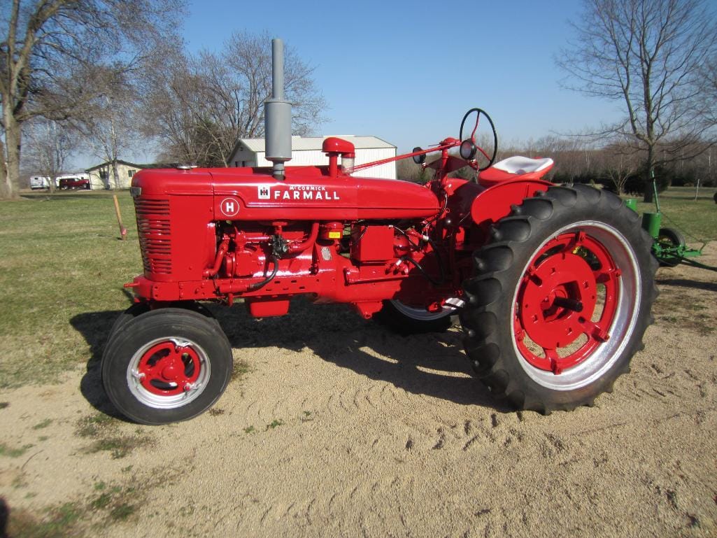 Main image Farmall H