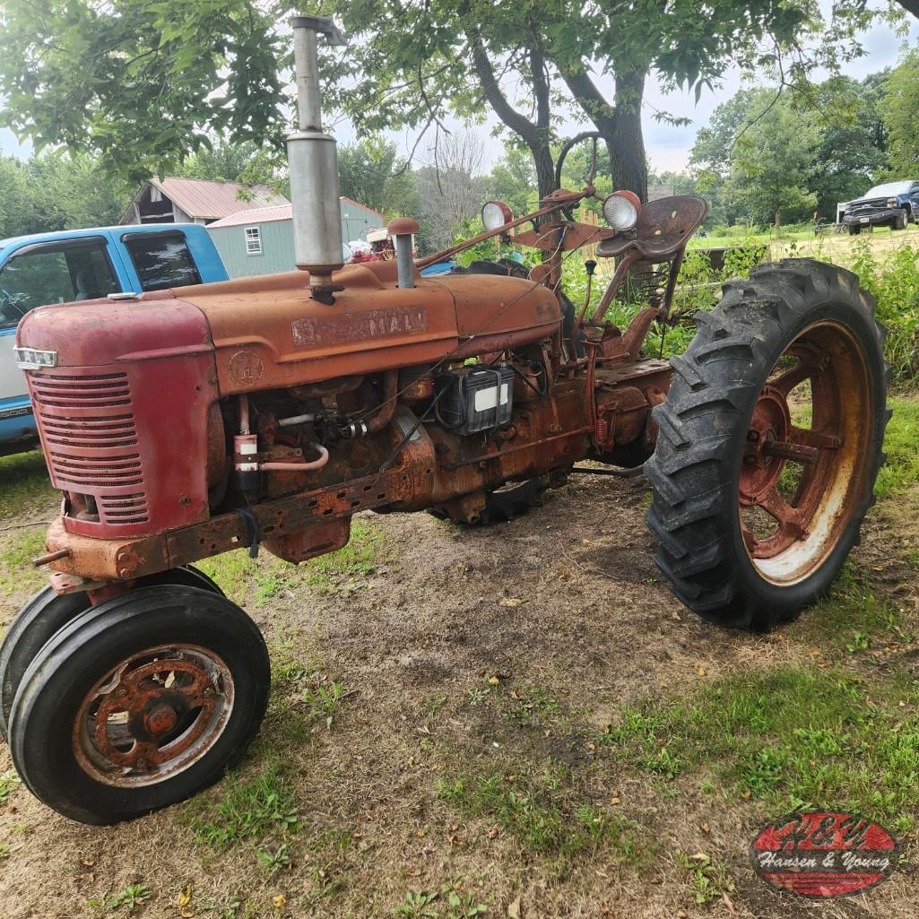 Image of Farmall H Image 0