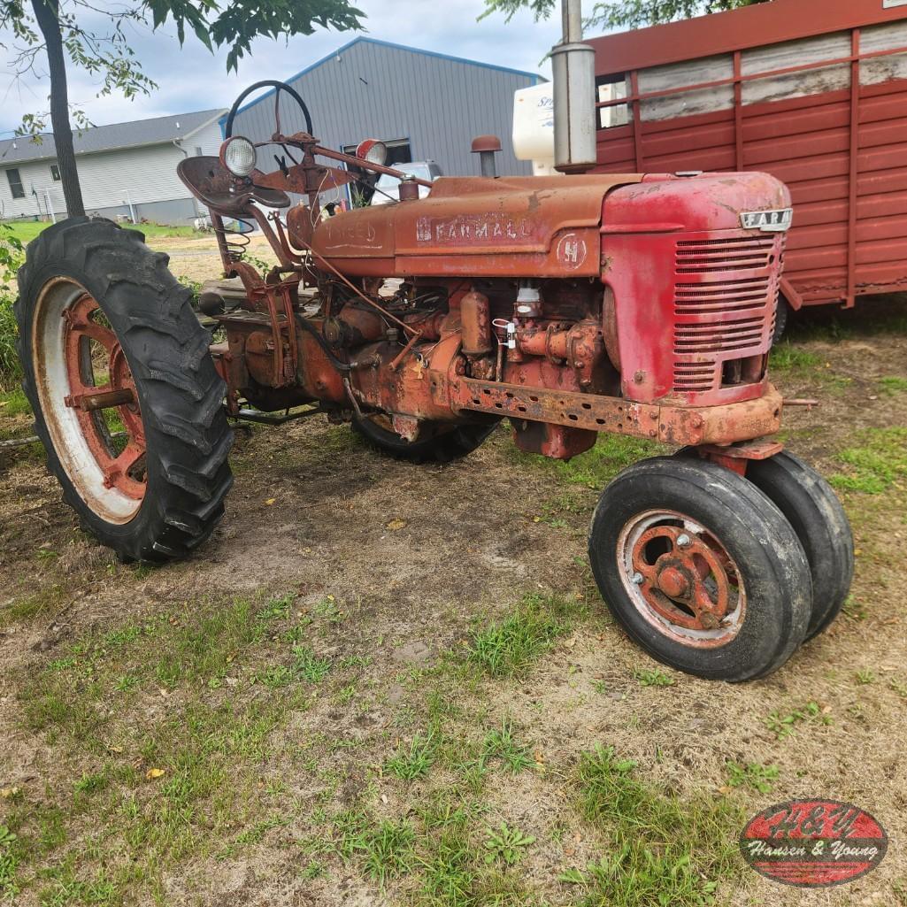 Image of Farmall H Image 1