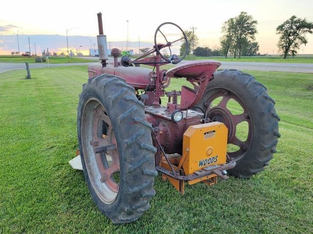 Image of Farmall H equipment image 2