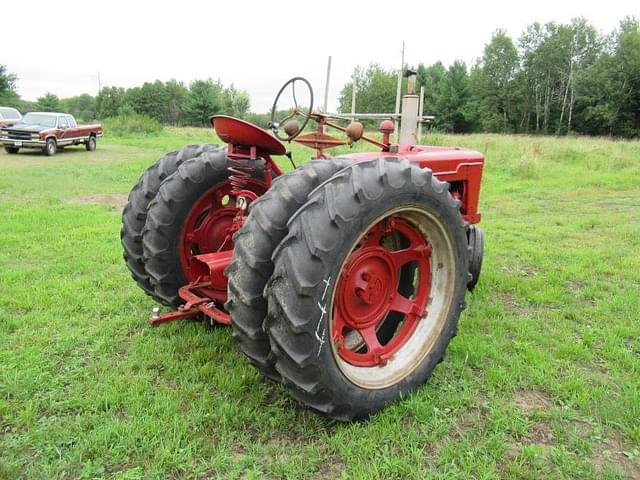 Image of Farmall H equipment image 4